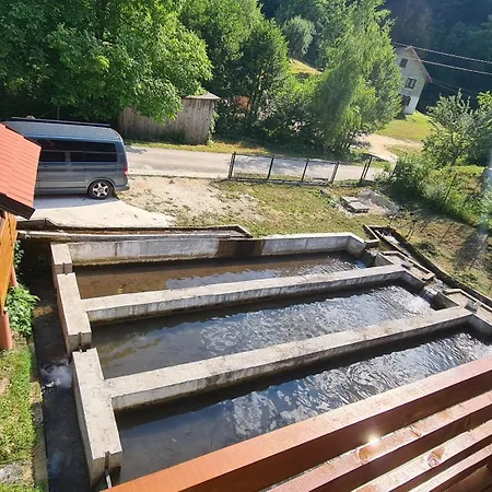 Planinske Kolibe 3 *